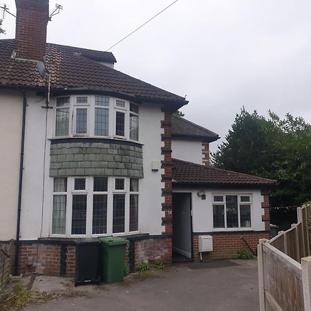 Mother-In-Law Guest House Hotel Leeds Leeds  Exterior photo